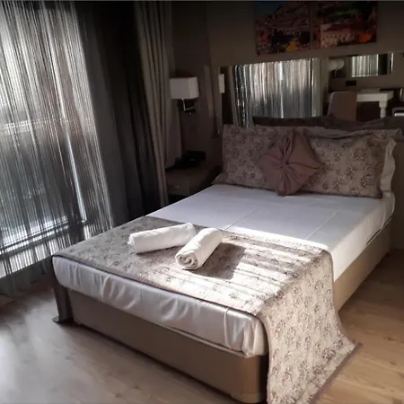 Iz 4* Izmir