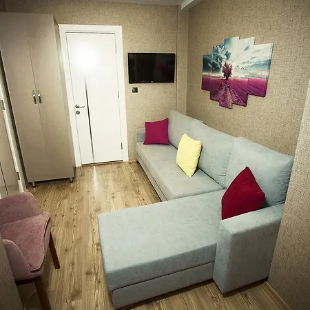 Iz 4* Izmir