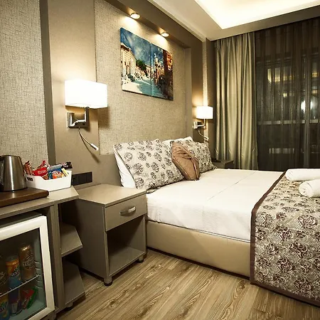 Hotel Iz 4*