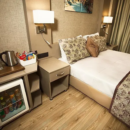 Hotel Iz 4*
